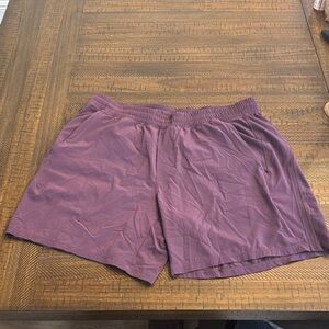 Men's Lululemon Plum Pace Breaker 7in Linerless Shorts XL